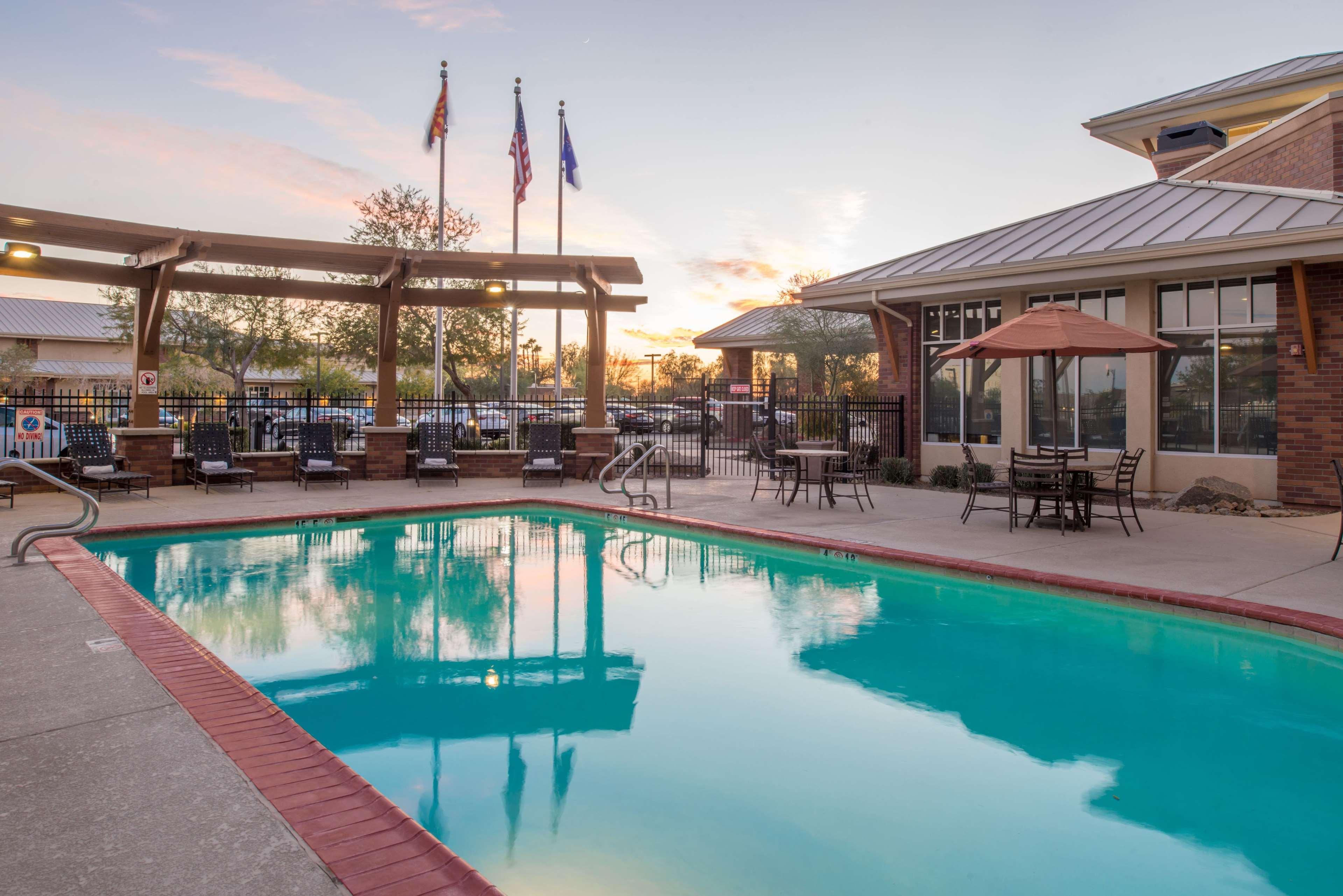 Hilton Garden Inn Yuma Pivot Point Экстерьер фото